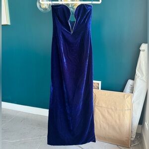 Bloomingdales Unworn Velvet Dress
